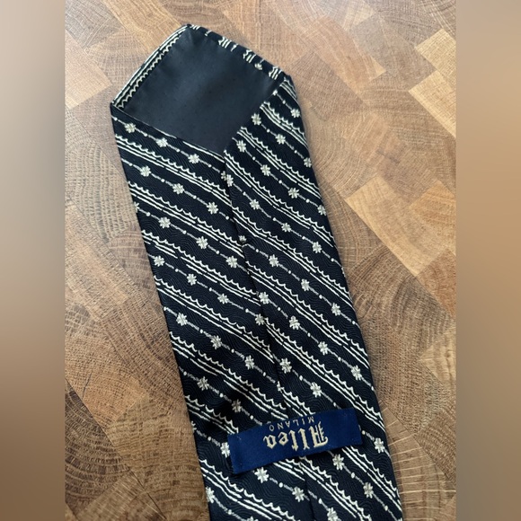 Altea Tie - Picture 2 of 8